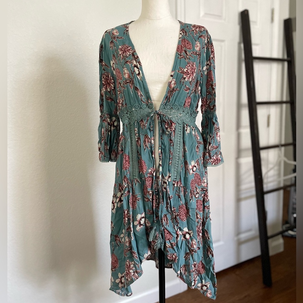 Angie Kimono blue & pink floral size small